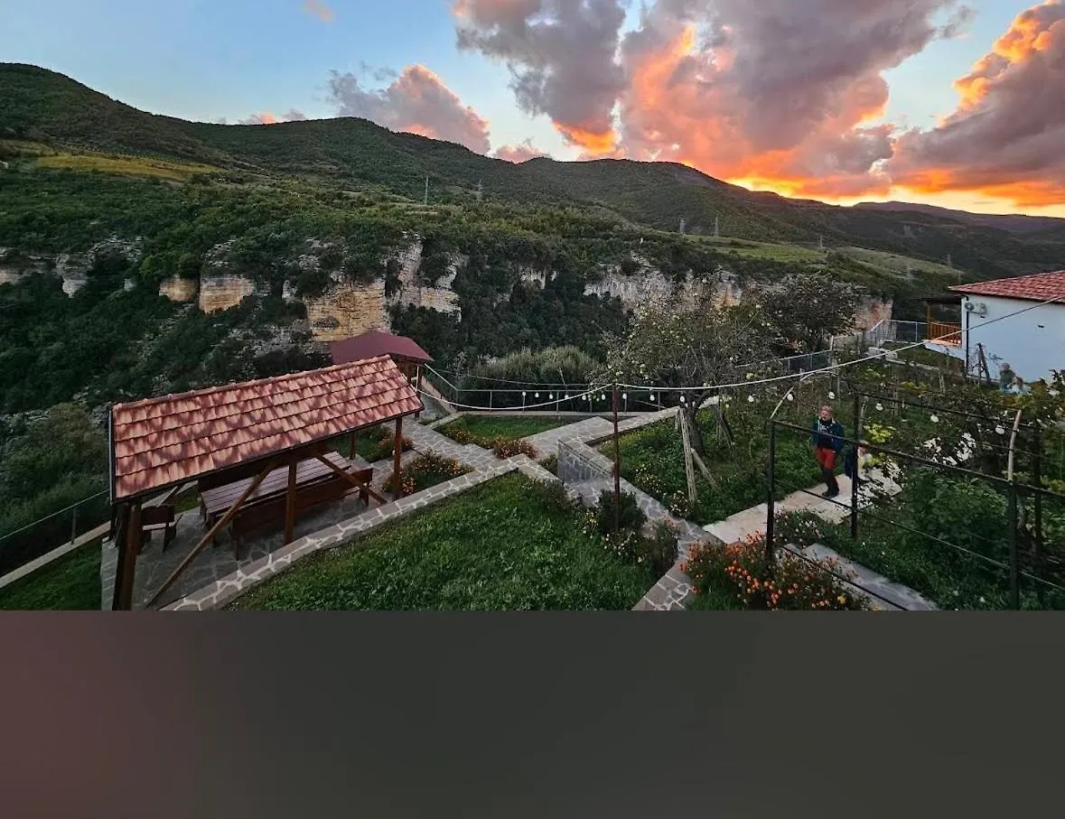 Guest House Bracaj Zhaban