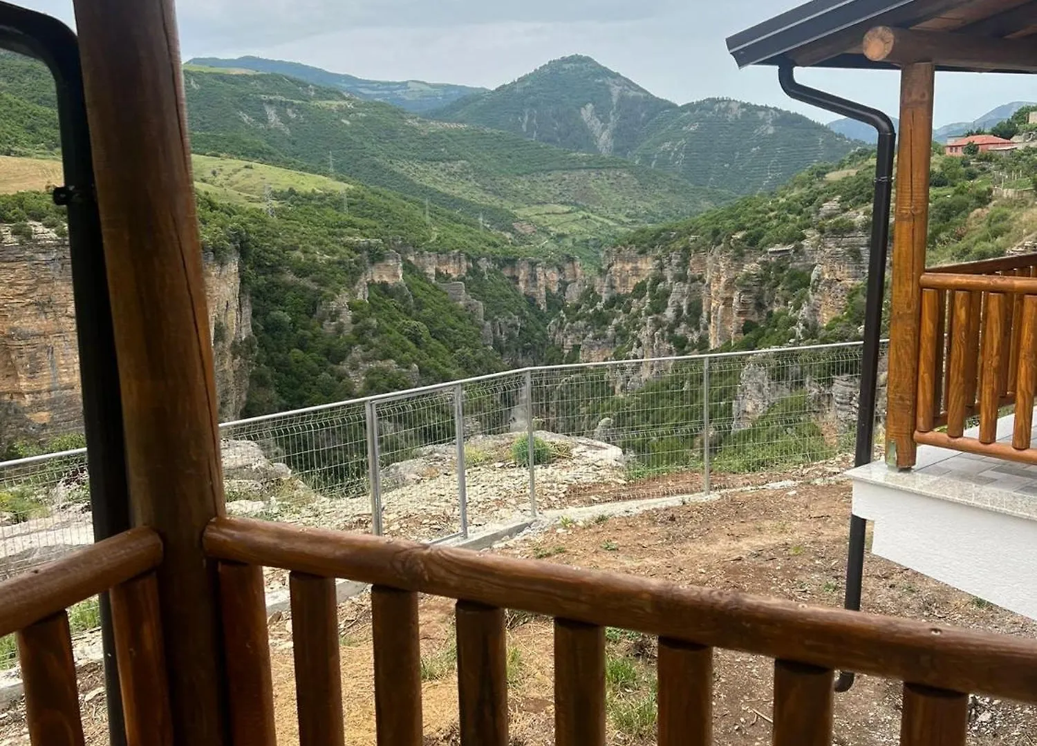 Guest House Bracaj Zhaban