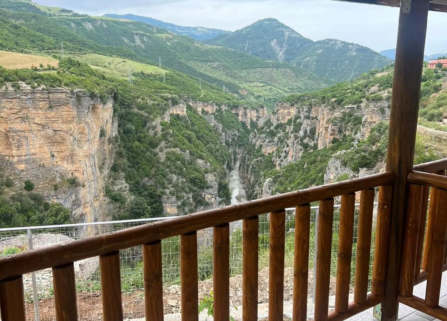 Guest House Bracaj Zhaban